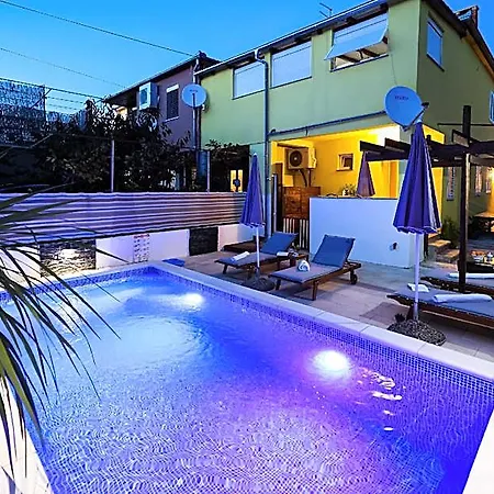 Rustica With Exclusive Pool Use ホテル