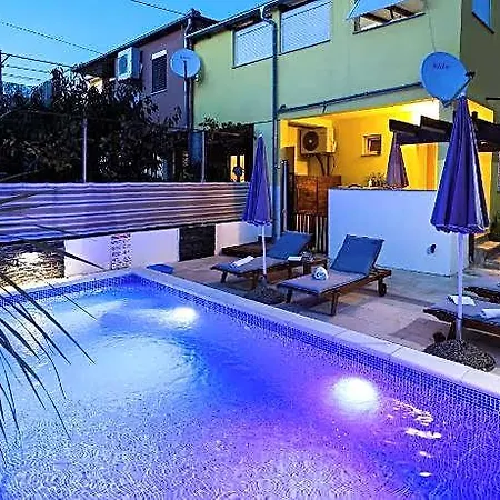 Rustica With Exclusive Pool Use Zadar