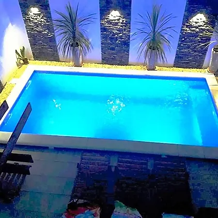 Rustica With Exclusive Pool Use Hotel Zadar