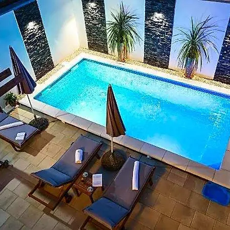 Rustica With Exclusive Pool Use 5*