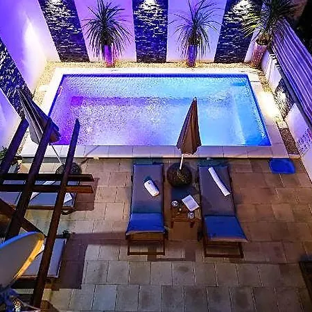 Hotel Rustica With Exclusive Pool Use Zadar